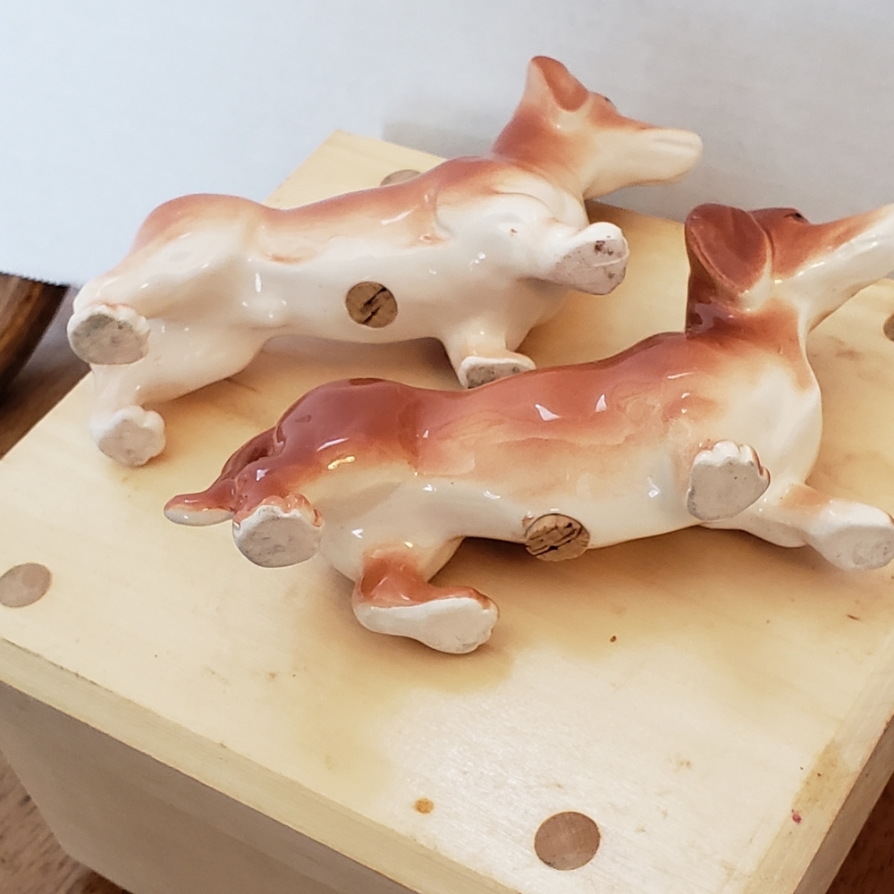 Vintage Dachshund Salt & Pepper Shakers - Picture 5 of 7